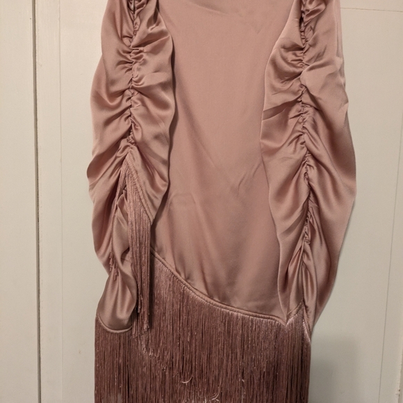 PrettyLittleThing Silky Pink Skirt with Layered Fringe- 1X - Picture 5 of 6